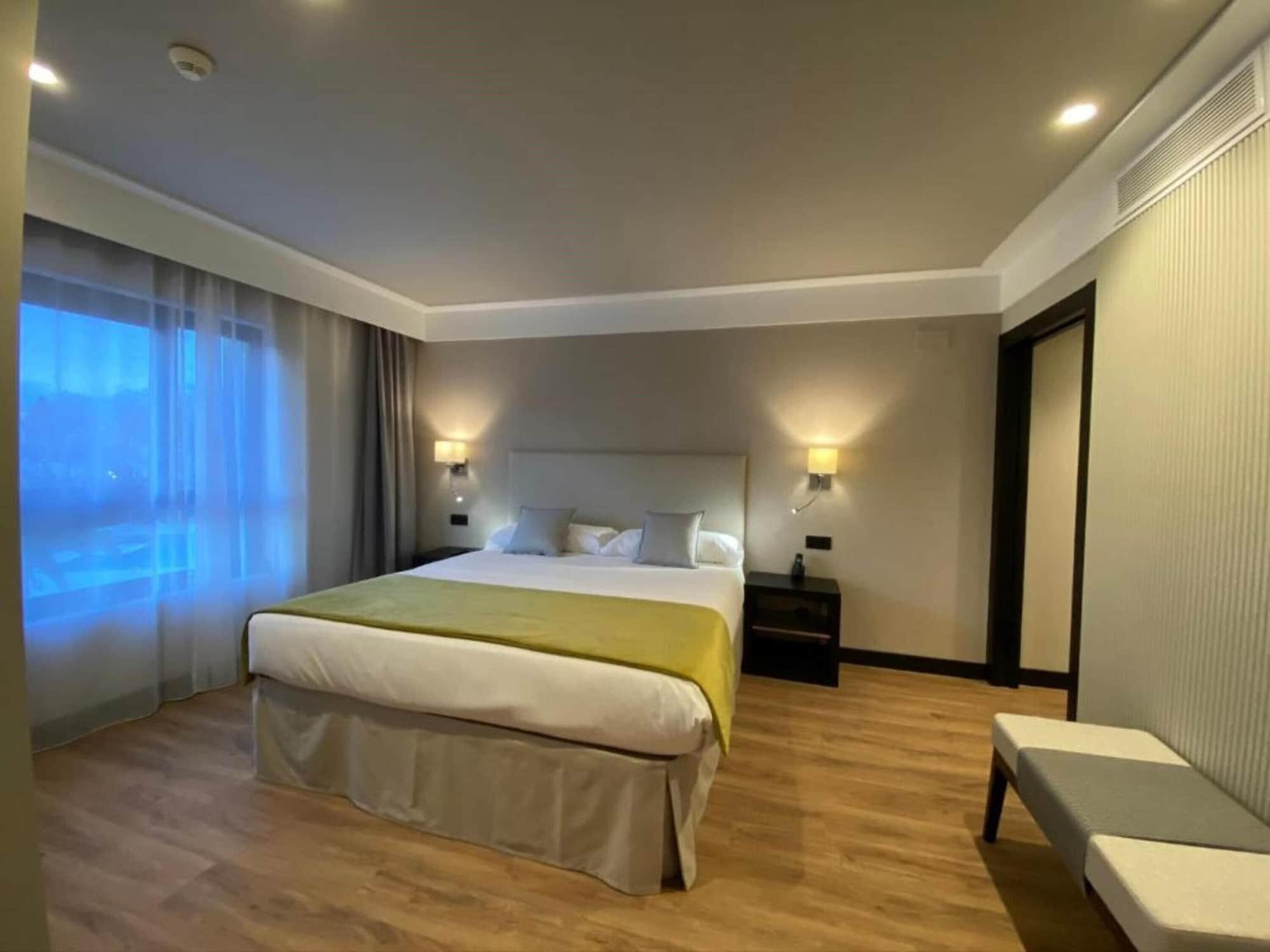 Hotel Parque Real 시우다드레알 외부 사진